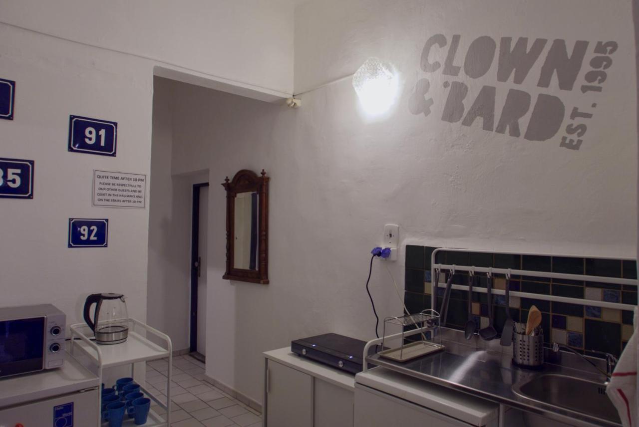 Clown And Bard * Prague