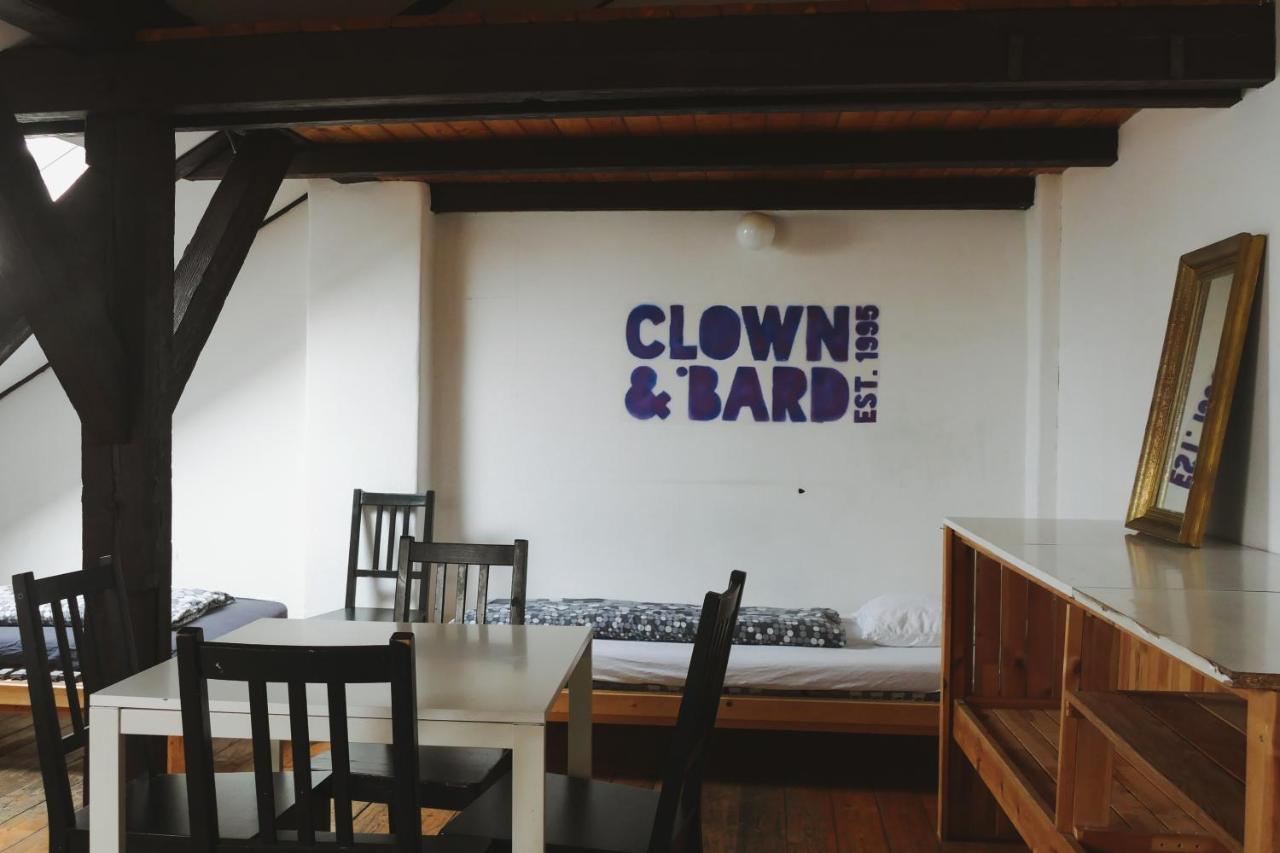 Clown And Bard * Prague