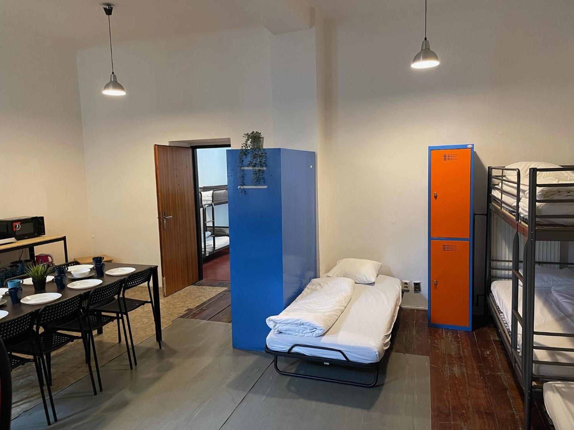 Clown And Bard Hostel *