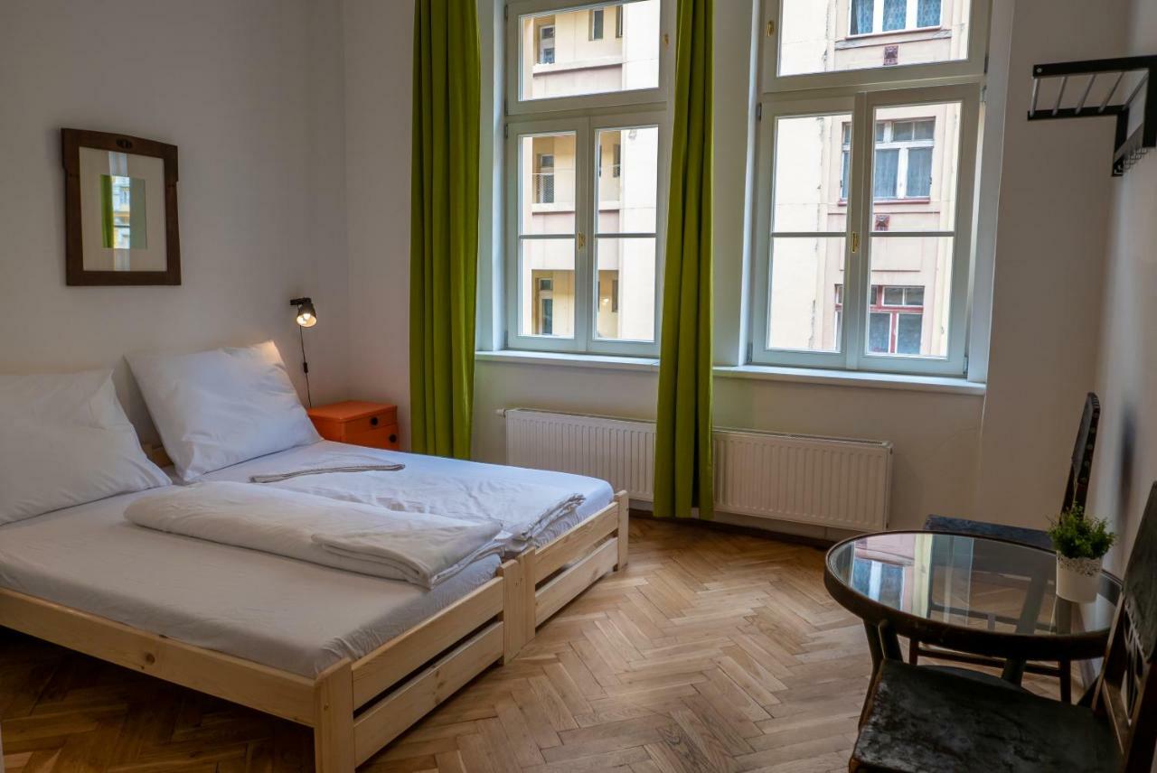 Clown And Bard Hostel Prague